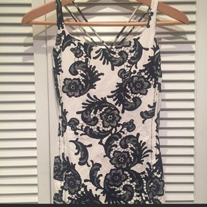 RARE!! Lululemon free to be Tank